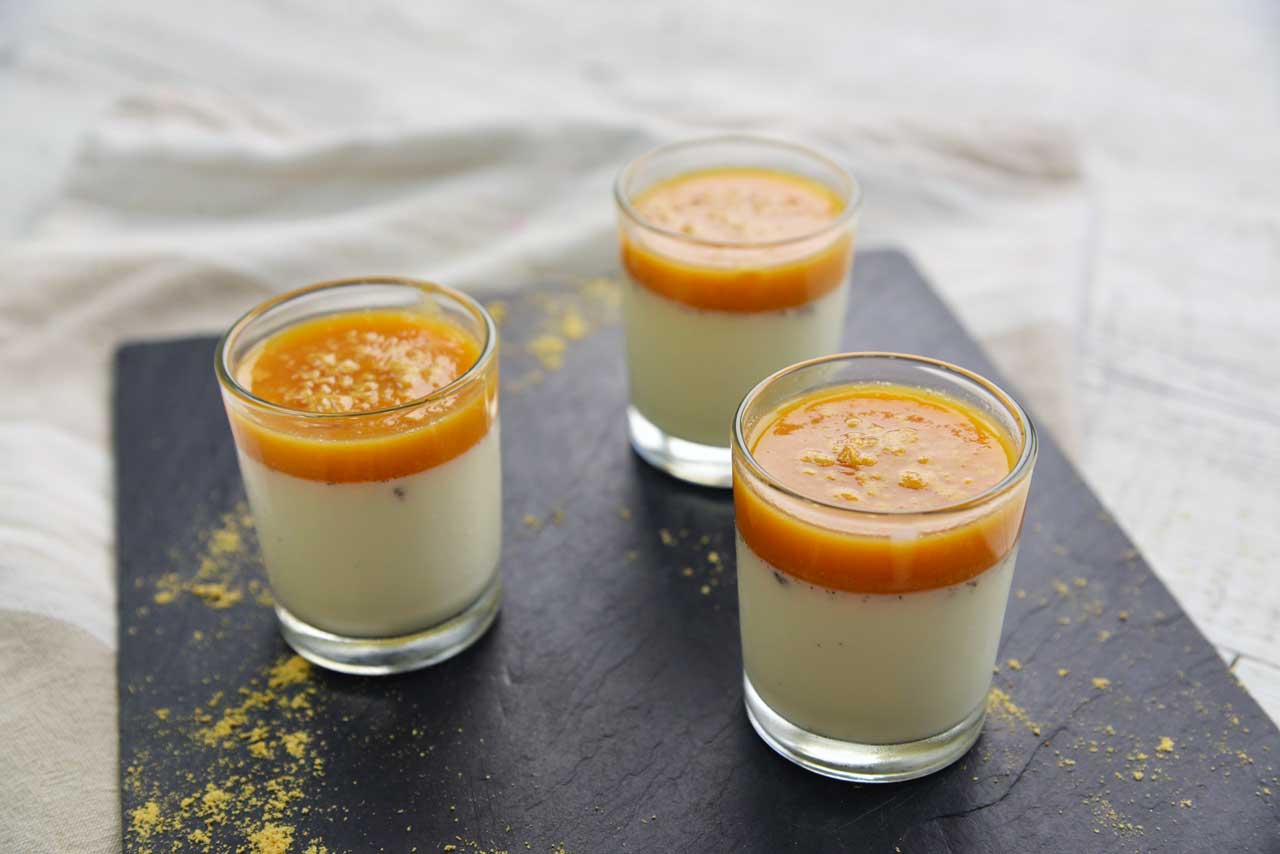 panna cotta à la pulpe d'acerola